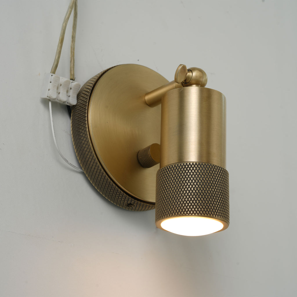 Ginpok Metal Wall Sconce