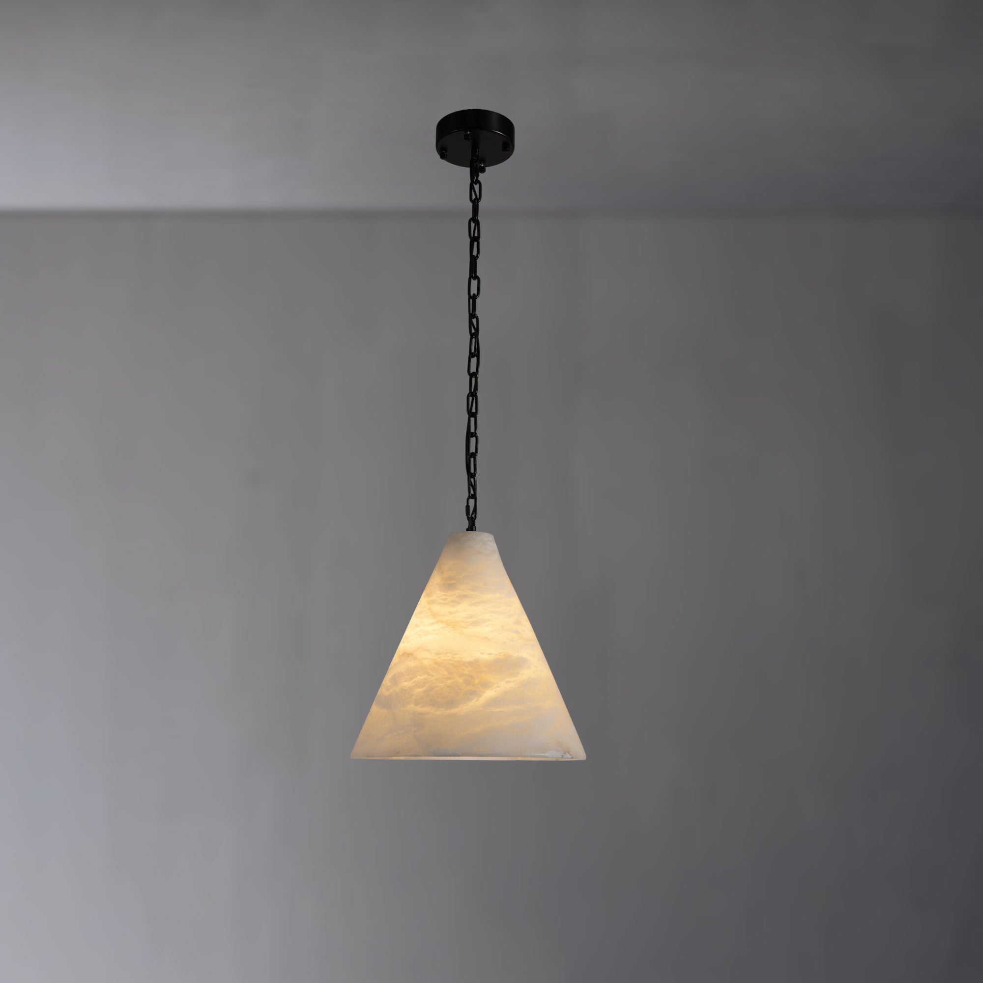 Derate Alabaster Pendant