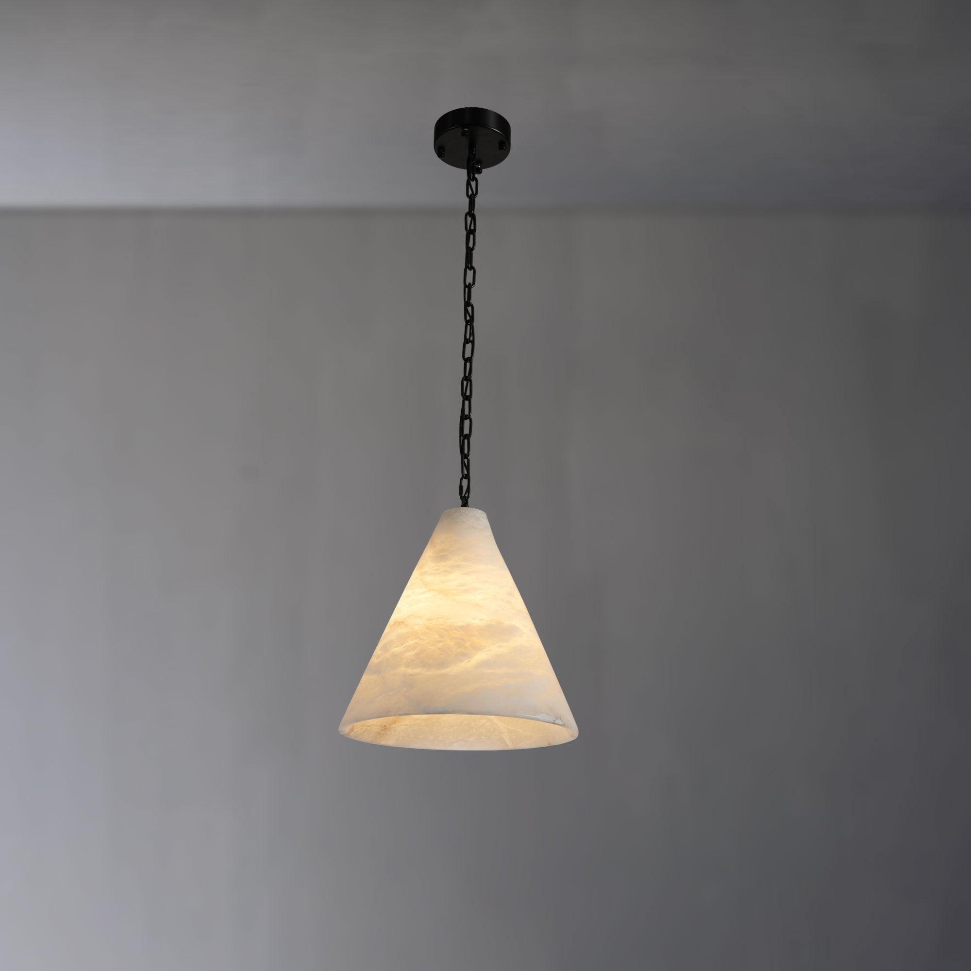 Derate Alabaster Pendant