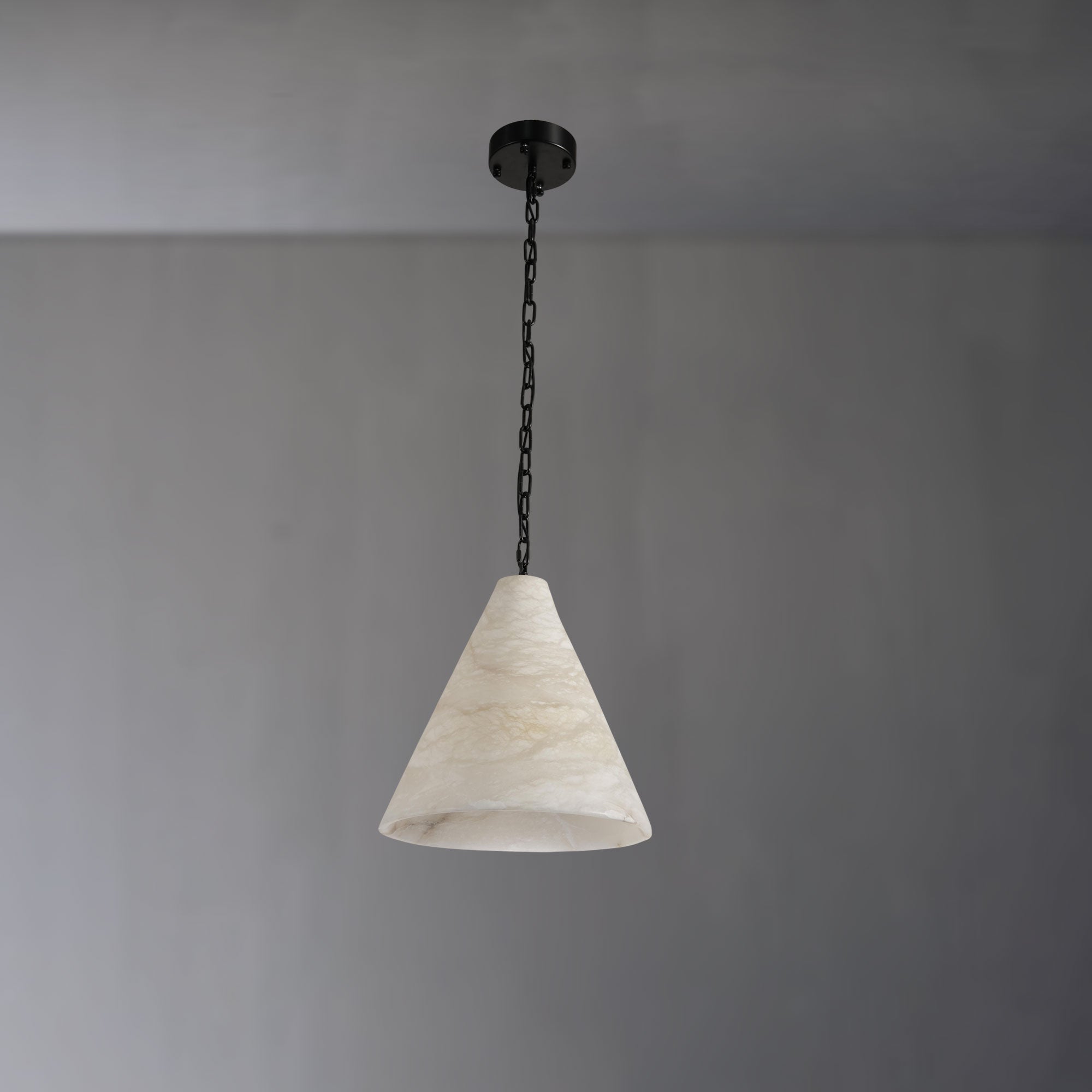 Derate Alabaster Pendant