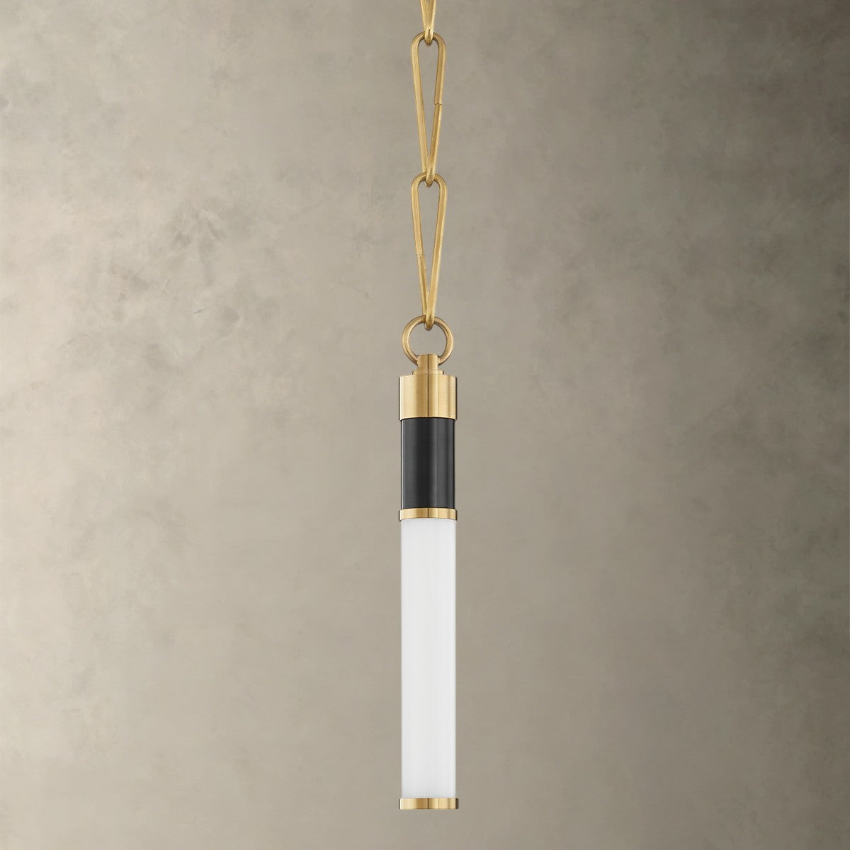 Huntington Pendant