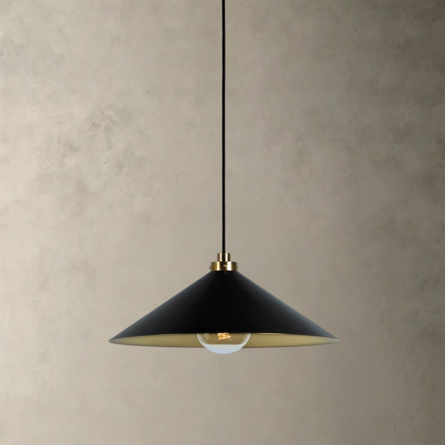 Clivedon Pendant