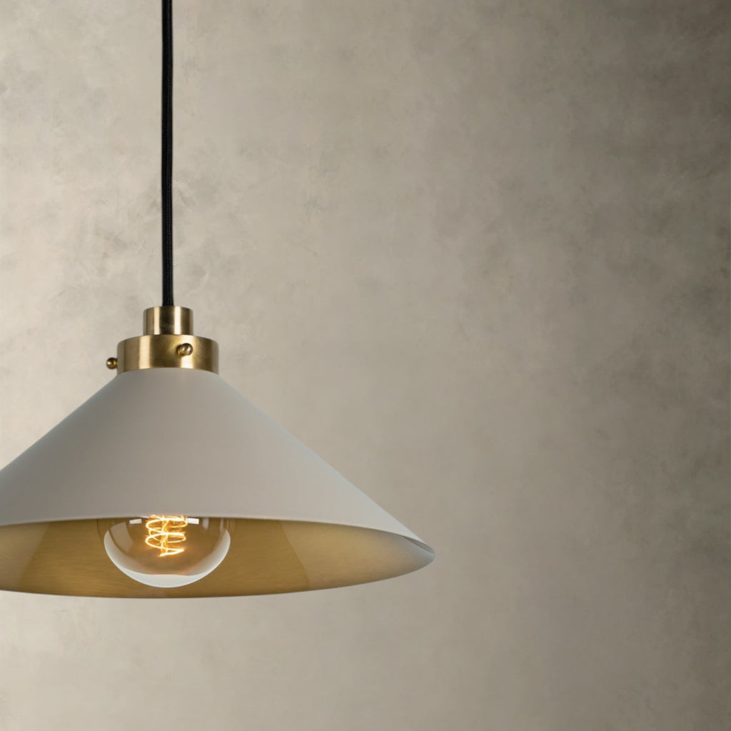 Clivedon Pendant