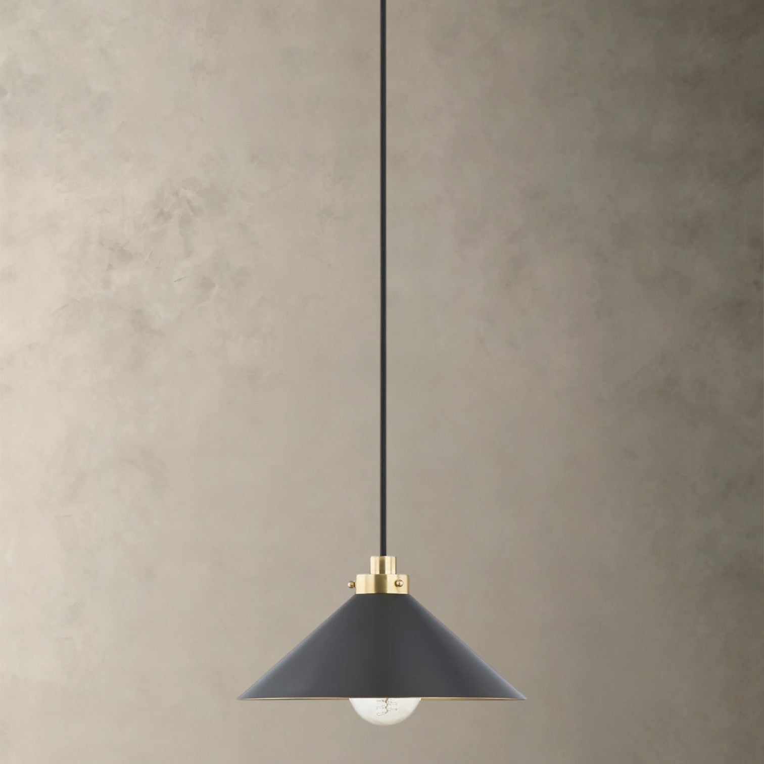 Clivedon Pendant