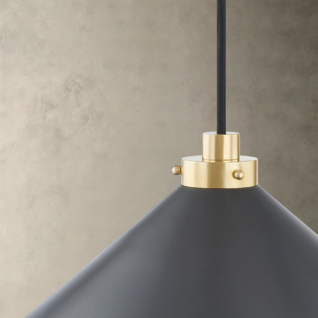 Clivedon Pendant