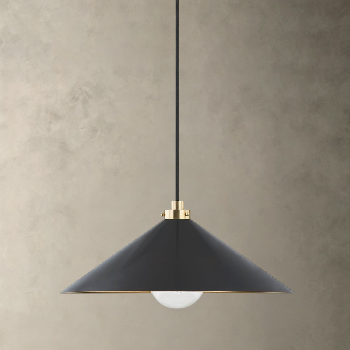 Clivedon Pendant