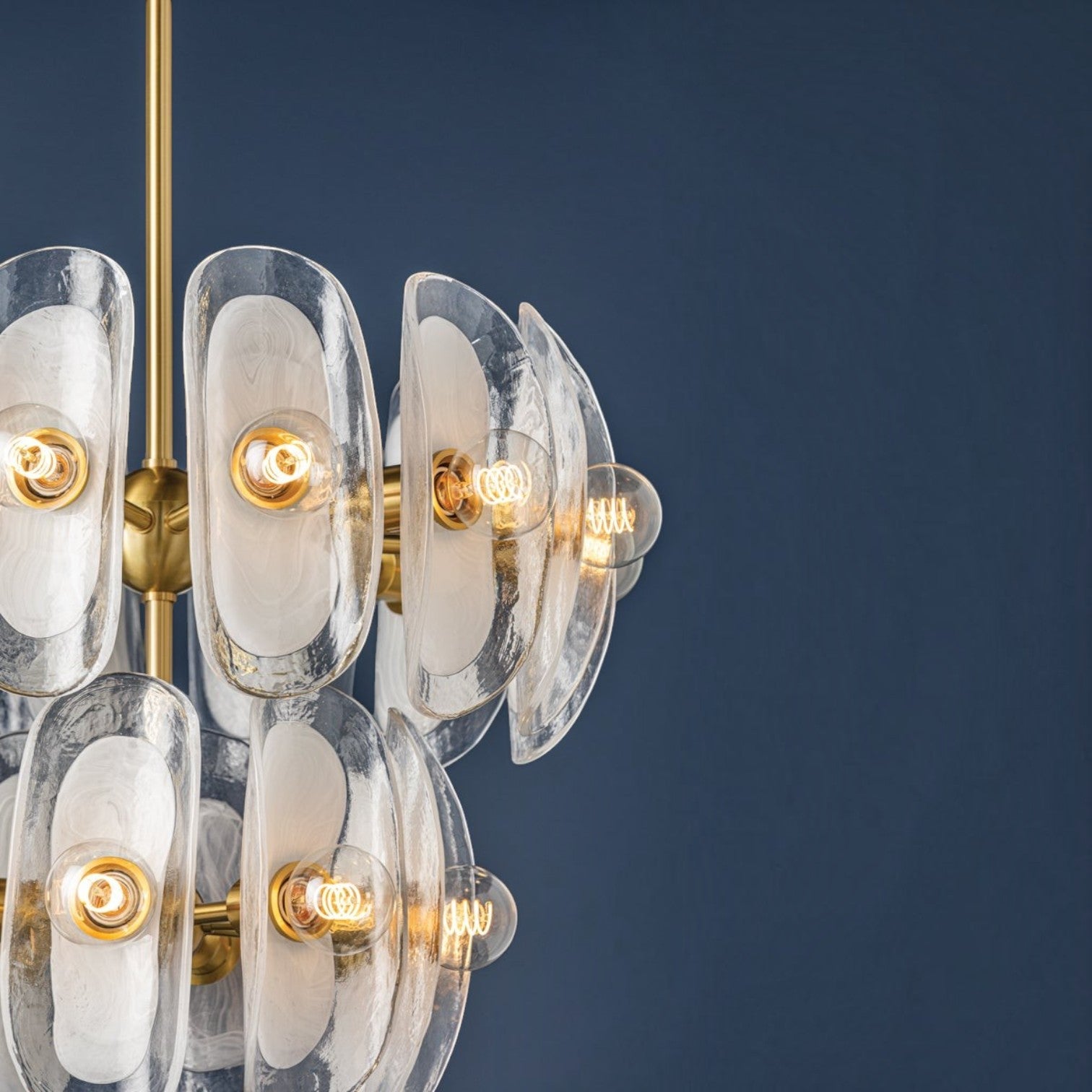 Hilo Chandelier