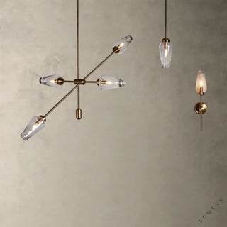 LUMENS LAMP Arrow 系列黄铜壁灯与吊灯组合，采用不对称线性设计与透明玻璃灯罩