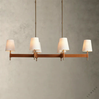 LUMENS LAMP Hastings 线性吊灯，采用做旧黄铜底座、棕褐色皮革细节和白色亚麻灯罩，设计优雅。