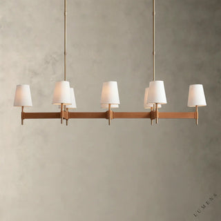 LUMENS LAMP Hastings 线性吊灯，采用古铜色黄铜底座、棕褐色皮革细节和白色亚麻灯罩，设计优雅。