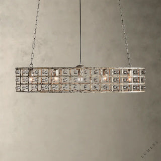 LUMENS LAMP La Cage 椭圆形吊灯，采用复古铁艺框架和装饰性玻璃水晶球，展现工业与奢华风格。