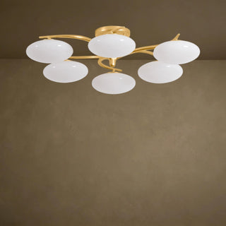 LUMENS LAMP Bayberry 32英寸半吸顶灯，采用复古金叶饰面，配有六个云状玻璃灯罩，呈现现代有机设计风格。