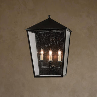 LUMENS LAMP Bening 大型户外壁灯，采用午夜黑色锻铁饰面和透明种子玻璃面板，三灯设计。