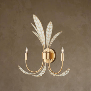 LUMENS LAMP Foliatura 壁灯，采用古董黄铜铁艺与白色复合材料叶片设计，呈现装饰艺术风格的双灯壁灯。