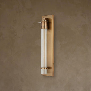 LUMENS LAMP Provence户外壁灯，采用黄铜材质，配有带纹理的种子玻璃灯管，呈现现代简约风格。