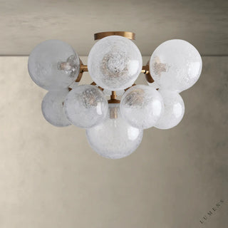 LUMENS LAMP Mandoza 嵌入式吸顶灯，采用复古黄铜底座和多个手工吹制气泡玻璃球，工业风格设计。
