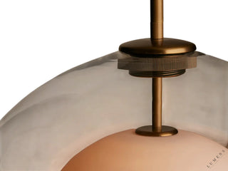 LUMENS LAMP Romy 玻璃吊灯，采用透明玻璃罩与暖色调黄铜金属悬挂件，设计精致简约。